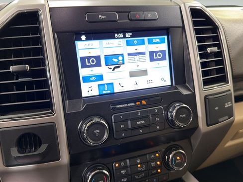 Used 2019 Ford F150 Lariat RWD image 18