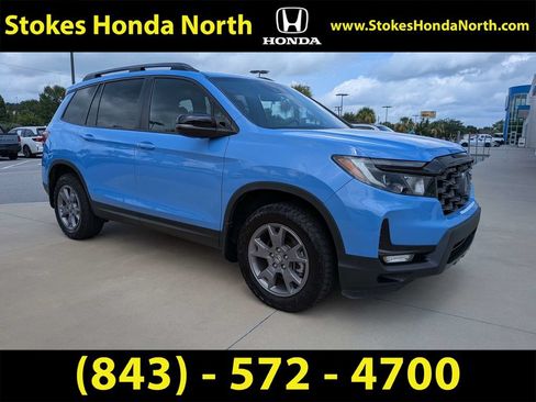 Certified 2025 Honda Passport TrailSport image 2