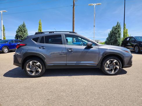 Used 2024 Subaru Crosstrek 2.5i Limited w/ Popular Package #4A AWD/4WD image 2