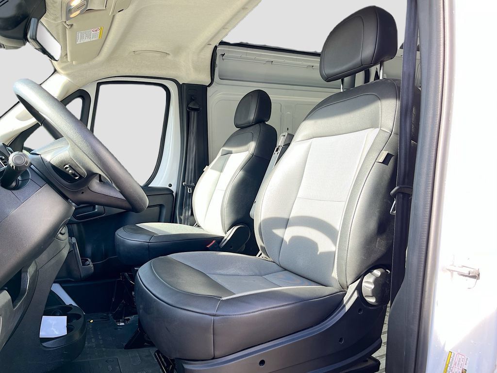 Used 2025 RAM ProMaster 3500 w/ Convenience Group FWD image 21