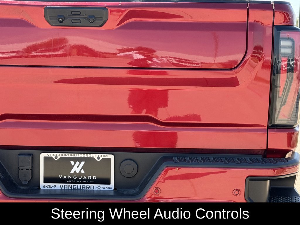 Used 2024 GMC Sierra 3500 AT4 w/ Technology Package AWD/4WD image 8