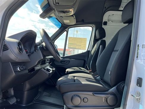 New 2024 Mercedes-Benz Sprinter 144 Cargo image 8