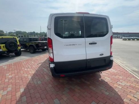 Used 2025 Ford Transit 250 Low Roof w/ Exterior Upgrade Package RWD image 9