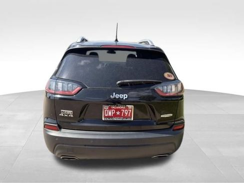 Used 2019 Jeep Cherokee Latitude Plus AWD/4WD image 5