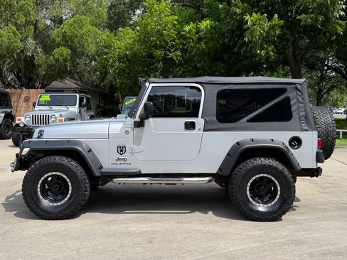 Used 2005 Jeep Wrangler Unlimited AWD/4WD image 7