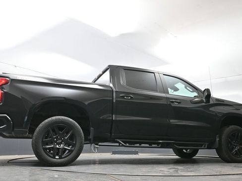 Used 2024 Chevrolet Silverado 1500 LT Trail Boss w/ LPO, Dark Essentials Package AWD/4WD image 24
