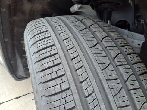 Used 2025 Jeep Grand Cherokee Limited w/ Black Appearance Package image 37