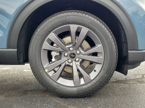New 2026 Ford Explorer Active w/ Active Comfort Package AWD/4WD image 9