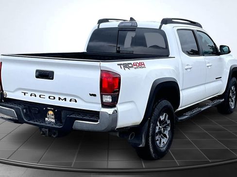 Used 2019 Toyota Tacoma TRD Off-Road image 23
