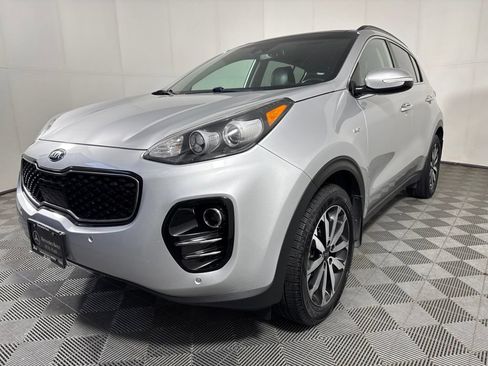Used 2019 Kia Sportage EX w/ Option Group 040 AWD/4WD image 12
