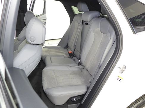 Used 2022 Audi SQ5 Premium Plus w/ Premium Plus Package image 21