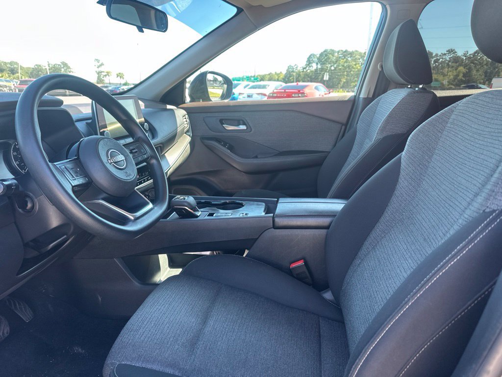 Used 2023 Nissan Rogue SV FWD image 12