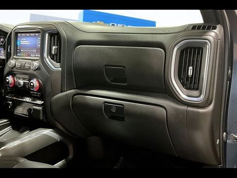 Certified 2021 GMC Sierra 1500 AT4 w/ Off-Road Performance Package image 25