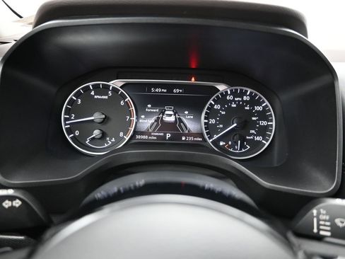 Used 2023 Nissan Rogue SV FWD image 14