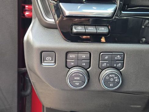 Used 2024 Chevrolet Silverado 1500 LTZ w/ Technology Package AWD/4WD image 31