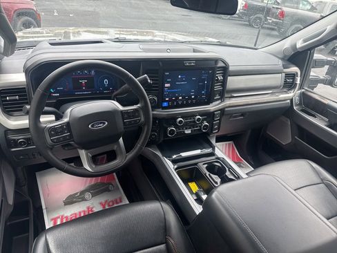 Used 2025 Ford F250 Lariat w/ Lariat Ultimate Package AWD/4WD image 14