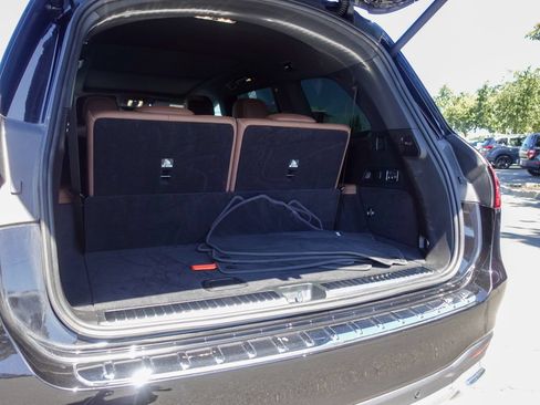 Used 2024 Mercedes-Benz GLS 450 4MATIC image 27