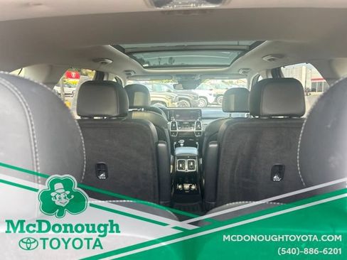 Used 2023 Kia Sorento SX AWD/4WD image 5