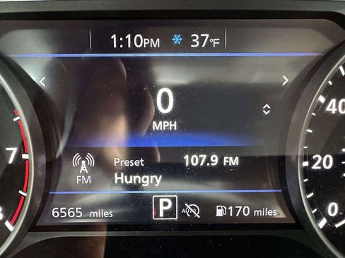 Used 2024 Nissan Sentra SR w/ SR Premium Package FWD image 30