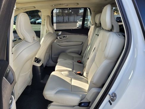 Certified 2023 Volvo XC90 T8 Ultimate w/ Lounge Package image 11