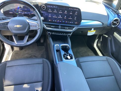 Used 2025 Chevrolet Equinox EV LT w/ Active Safety Package 3 FWD image 15