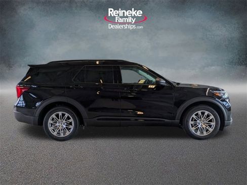 New 2026 Ford Explorer Active w/ Active Comfort Package image 4