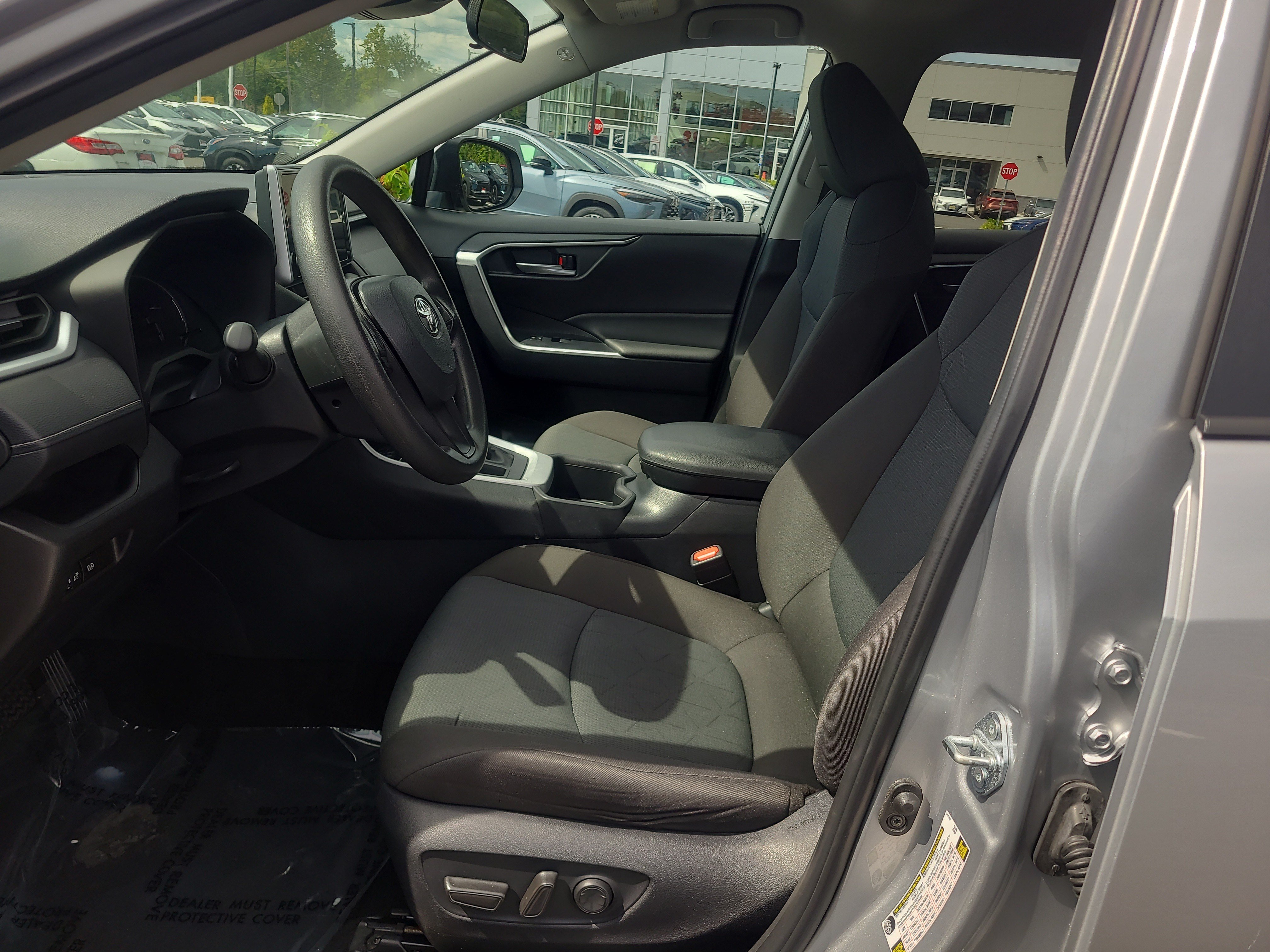 Certified 2025 Toyota RAV4 XLE AWD/4WD image 16