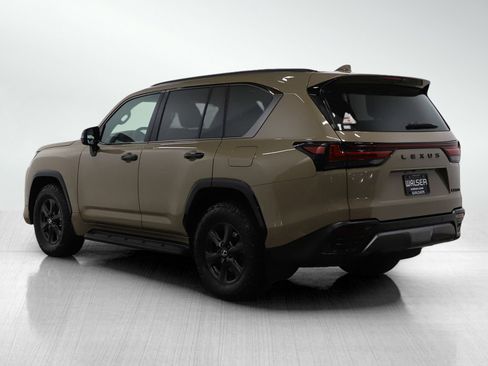 Used 2025 Lexus LX 700h Overtrail AWD/4WD image 5