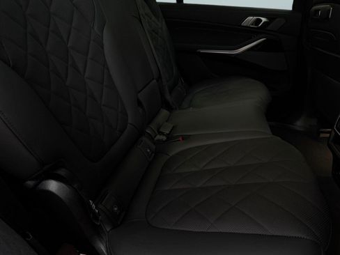 New 2026 BMW X7 xDrive40i image 23