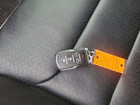 Used 2023 RAM 1500 Laramie image 33