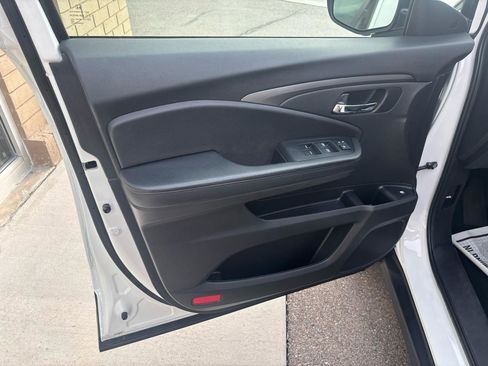 Used 2022 Honda Pilot Sport image 20