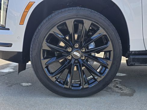 New 2026 Cadillac Escalade Platinum Sport w/ LPO, ONYX Package AWD/4WD image 7