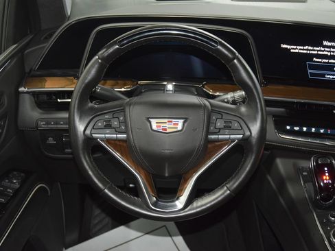Used 2024 Cadillac Escalade ESV Premium Luxury Platinum AWD/4WD image 40
