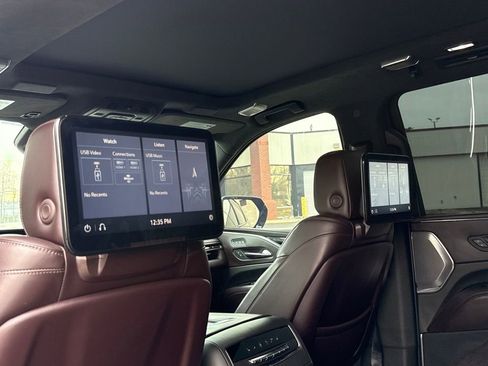 Certified 2021 Cadillac Escalade ESV Sport Platinum image 24