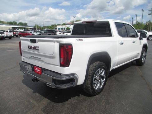 Used 2023 GMC Sierra 1500 SLT w/ SLT Convenience Package AWD/4WD image 6