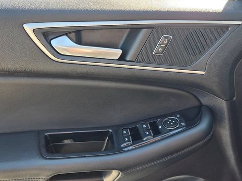 Used 2020 Ford Edge SEL FWD image 33