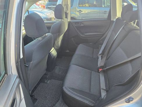 Used 2018 Subaru Forester 2.5i Premium w/ All-Weather Package AWD/4WD image 36
