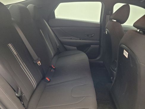 Used 2025 Hyundai Elantra Sport FWD image 19