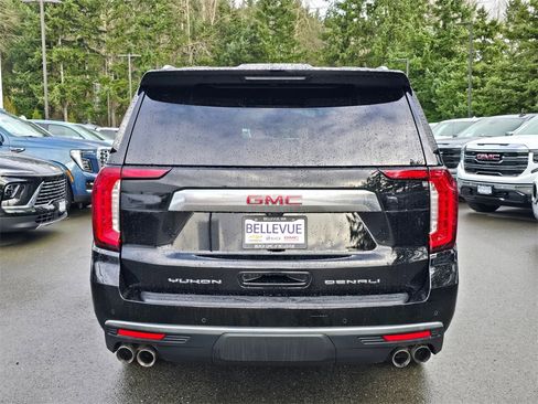 Used 2023 GMC Yukon XL Denali w/ Denali Reserve Package image 37