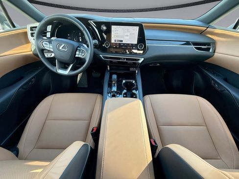 Used 2025 Lexus RX 350 FWD w/ Technology Package image 19