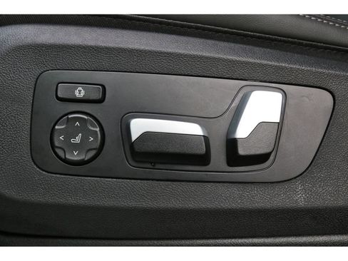 Used 2024 BMW X5 sDrive40i w/ Premium Package image 30