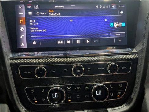 Used 2023 Bentley Bentayga image 13