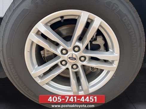 Used 2022 Ford Explorer XLT AWD/4WD image 11