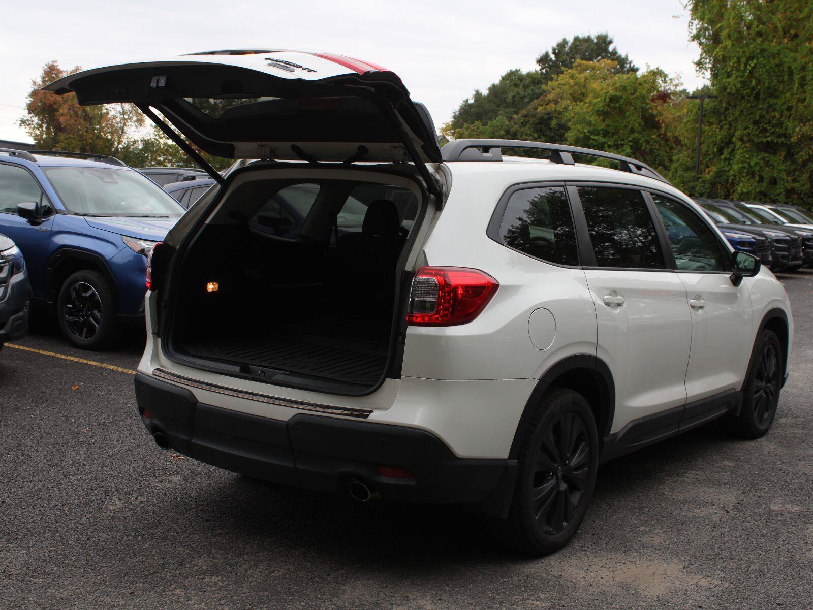 Used 2022 Subaru Ascent Onyx Edition AWD/4WD image 7