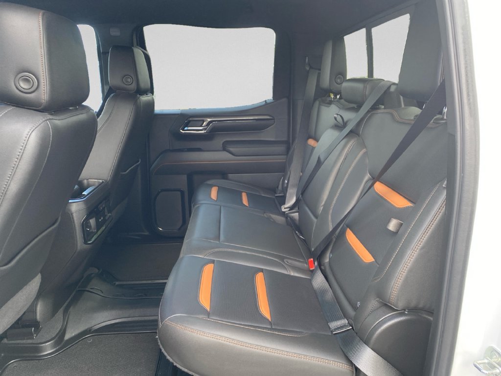 Used 2022 GMC Sierra 1500 AT4 w/ AT4 Premium Package AWD/4WD image 24