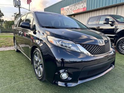 Used 2017 Toyota Sienna SE