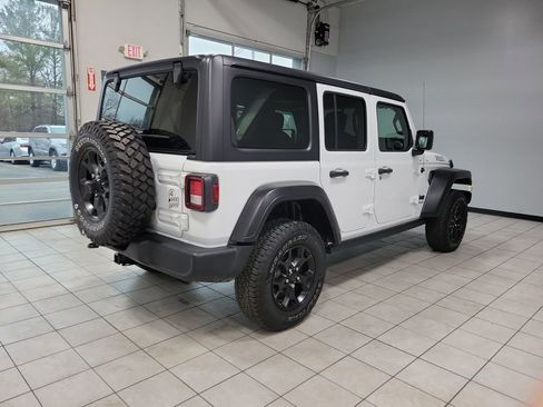 Used 2022 Jeep Wrangler Unlimited Sport image 17