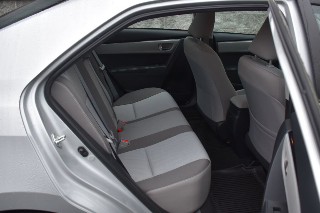 Used 2017 Toyota Corolla LE FWD image 23
