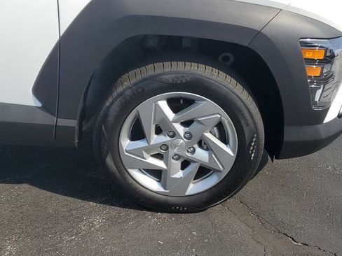 Certified 2025 Hyundai Kona SE AWD/4WD image 6