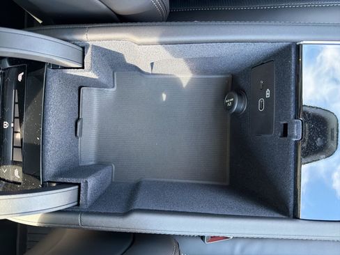 New 2026 Volvo XC90 T8 Ultra w/ Protection Package Premier image 38